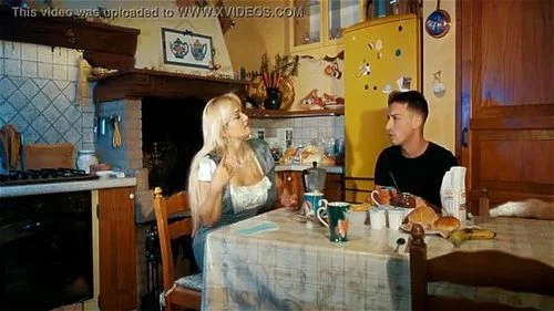 Amore di madre: Onlyfans, Mature & Italian Porn - SpankBang->