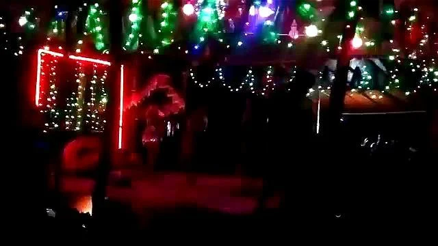 Nude dance Nude dance