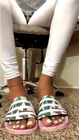 Feet thumbnail