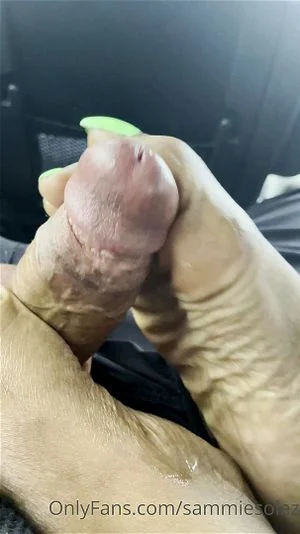 Vertical handjob thumbnail