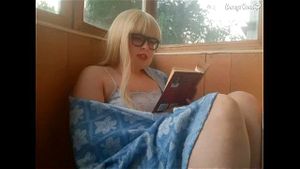 Milf show live thumbnail