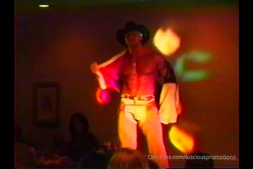 male stripper: Onlyfans, Solo & Striptease Porn - SpankBang