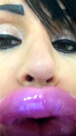 Naked Fat Lips - Watch Fat Lips - Lips Fetish, Tongue Fetish, Amateur Porn - SpankBang