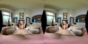 Dillion Harper thumbnail