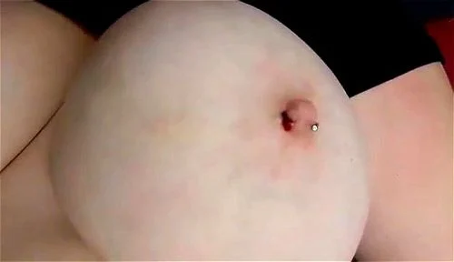 Nipples piercing