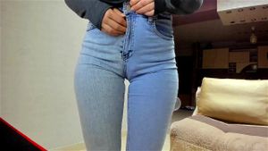 Jeans thumbnail