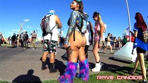 Rave Candids thumbnail