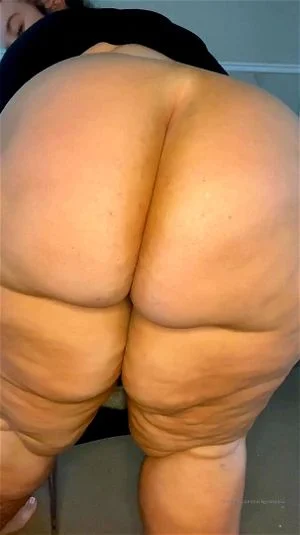 Phat Ass Twerkers thumbnail