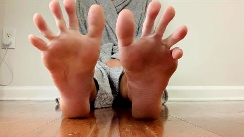 Long Toes thumbnail