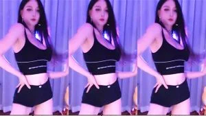 Seductive Dancer thumbnail