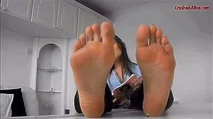 Feet thumbnail