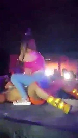 Watch Amateur girl sucking stripper - Live, Amateur, Blowjob Porn -  SpankBang
