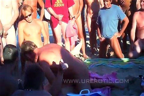 Couple Fuck In Public - Watch Couple fucks at the beach soon theres - Naked, Public Sex, Naked  Gymnast Porn - SpankBang