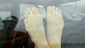 on glass thumbnail