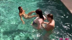 300px x 169px - Watch Lilium, Loretta Wolf, & Robin Raine - Swimming Pool - Lilium,  Outdoor, Brunette Porn - SpankBang