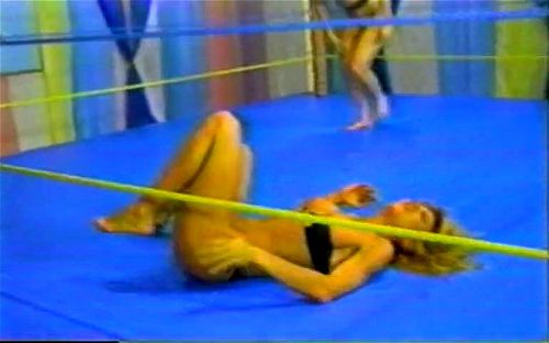 Topless Wrestling G001