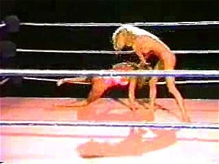 Female wrestling thumbnail