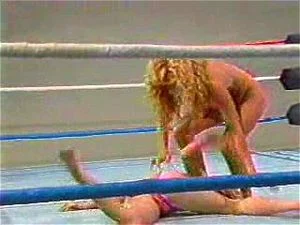 Female wrestling thumbnail