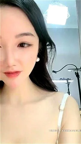 Amazing looking Chinese girl