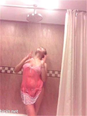 Elise??_shower2.mp4