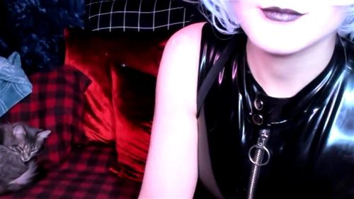 Yummy: Fansly, Webcam & Busty Porn