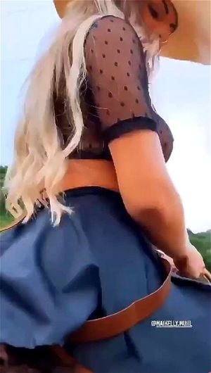 Loira Loira gostosa