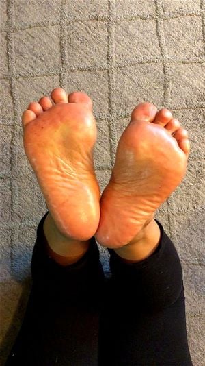 Feet thumbnail