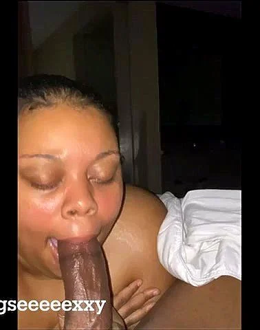 Big Girl Sucking Good dik