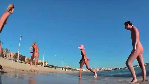 nude beach: Xvideos & Nude In Public Porn