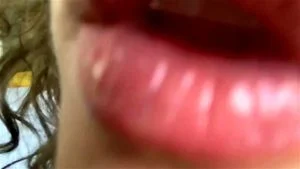 kiss thumbnail