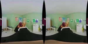 Vr blonde thumbnail