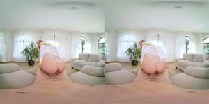 Vr blonde thumbnail