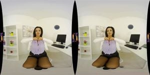 Solo striptease thumbnail