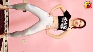 asian lady dance tease