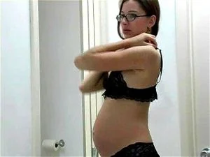 Pregnant White Girls  thumbnail