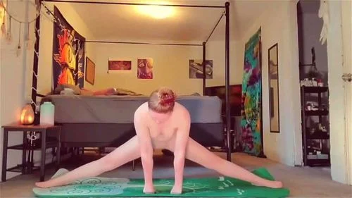 naked yoga, solo, public, naked girl
