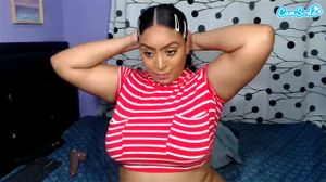 Latina thumbnail