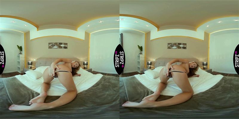 Babe teasing Babe teasing