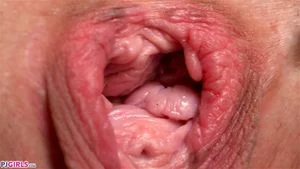 Close Up & Masturbating Girls thumbnail