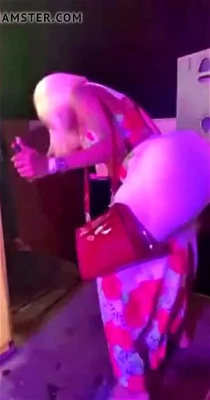 BIG BOOTY TWERK thumbnail