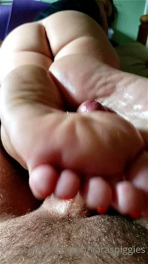 Footjob thumbnail