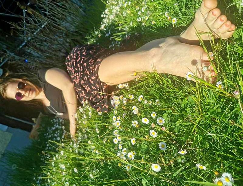 asmr feet grass asmr feet grass