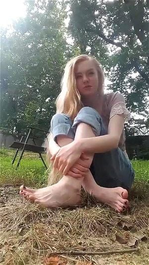 300px x 532px - Watch Cute Girl Feet Outdoor - Sativa Skies, Feet Tease, Blonde Feet Porn -  SpankBang