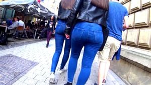 Candid ass thumbnail