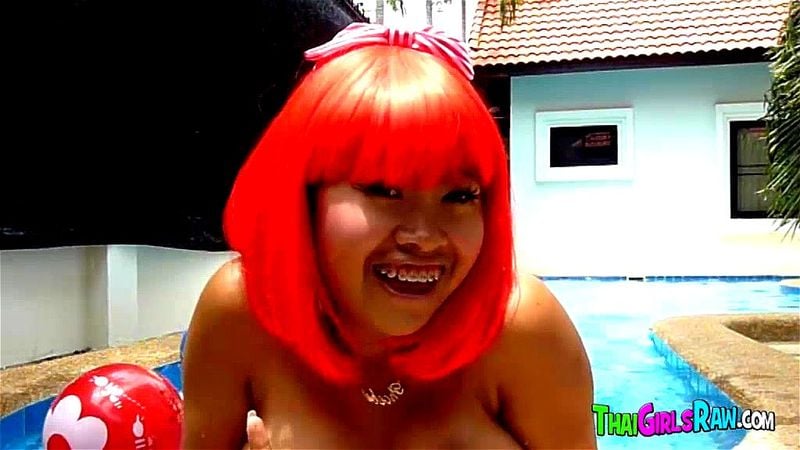 Chubby Thai babe in the pool