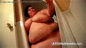 FoxyReenaye at the shower