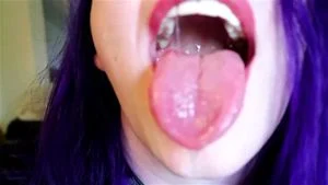 Lips/tongue fetish  thumbnail