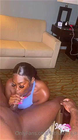 Ebony babe loves sucking BBC