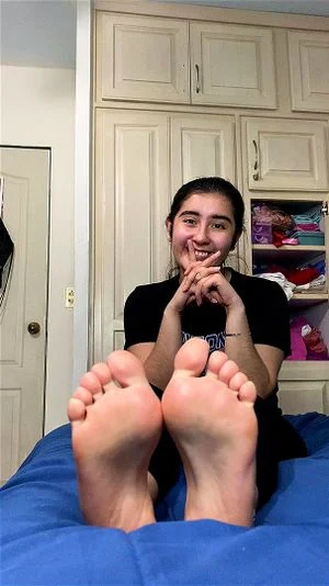 angelafeet23 thumbnail