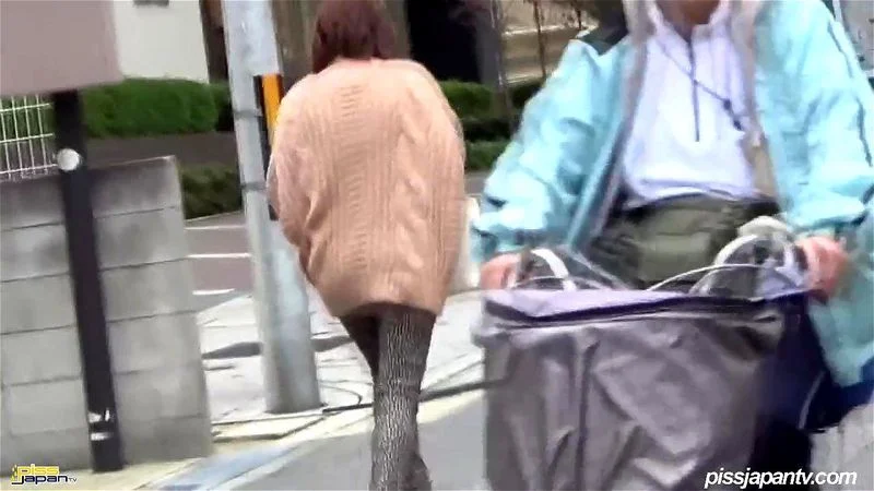 素人野外放尿 素人野外放尿